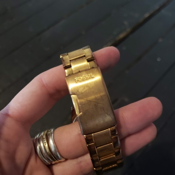 Fossil Riley Round Crystal Pave Bezel Watch Women's Gold Chain Link Bracelet - Picture 4 of 5